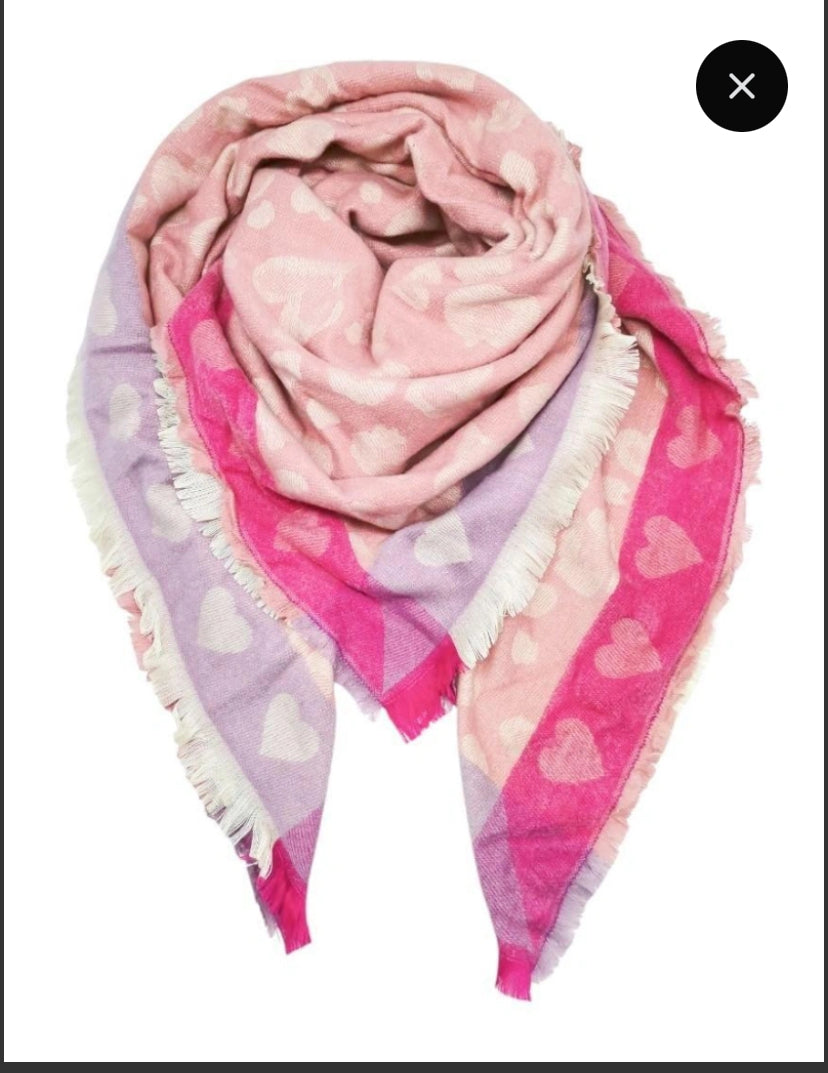 A Grande Écharpe Carré motifs cœurs