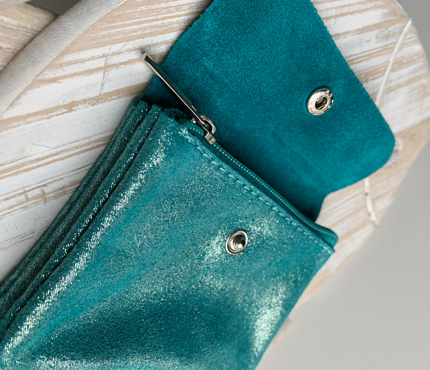 PORTE MONNAIES ET CARTES EN CUIR TURQUOISE BRILLANT